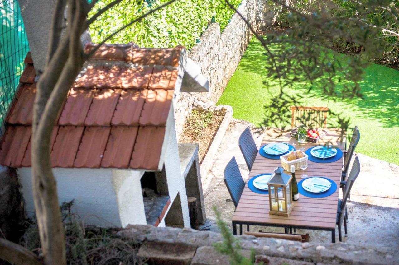 Villa Madu --- Entire Private Villa With Jacuzzi Trogir Buitenkant foto