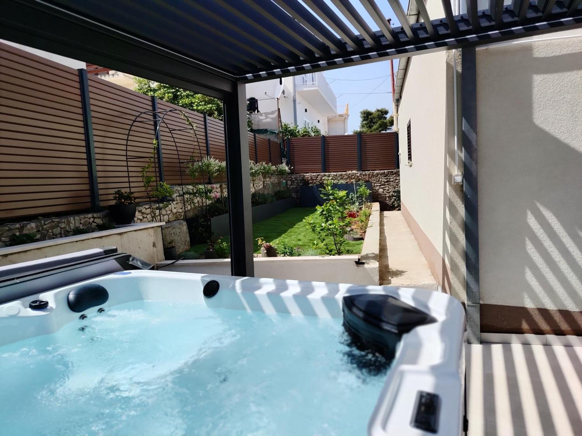Villa Madu --- Entire Private Villa With Jacuzzi Trogir Buitenkant foto